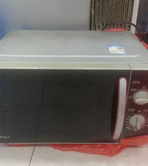 美的的微波炉，用过几回，质量很棒 感兴趣的...