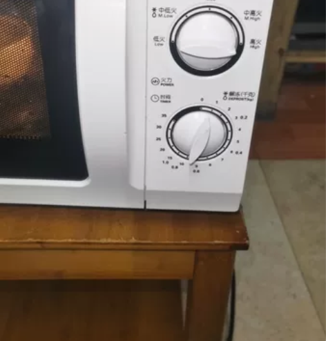 美的微波炉，全好没有任何故障，加热速度快，...
