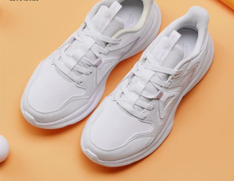 乔丹运动鞋跑步鞋女2022冬季新款皮面加绒...