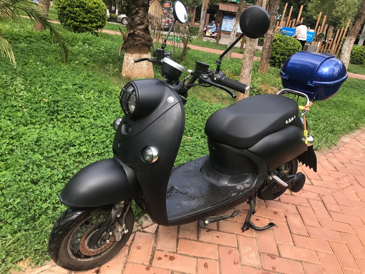 自用电动车，大功率，保养的还不错，才两年的...