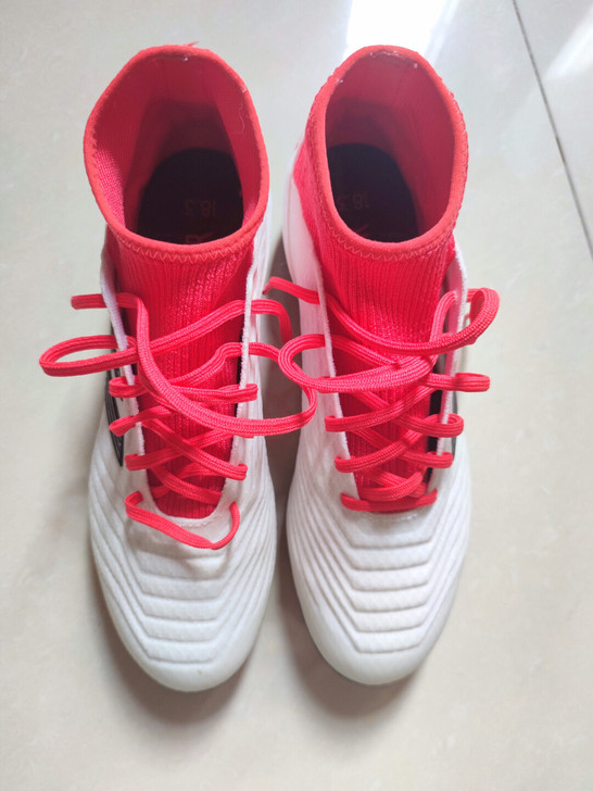 Adidas猎鹰18.3 足球鞋，AG钉，...