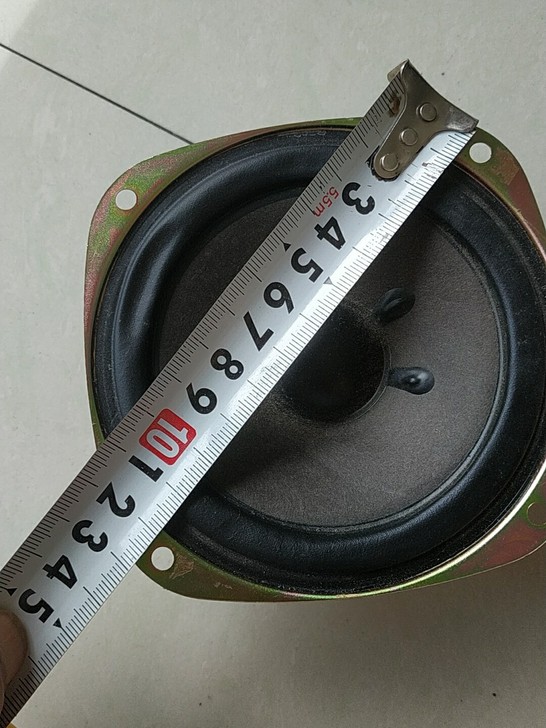 爱华拆机软边喇叭一只，品相好，正常使用，3...