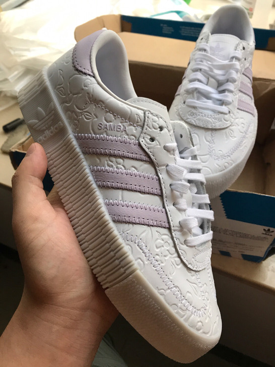 36.5码（22.5cm）阿迪达斯低帮小白...