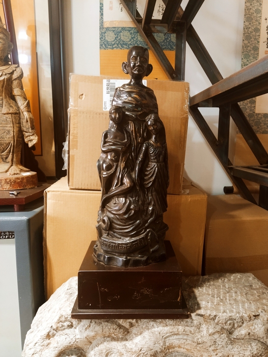 印度四十斤左右古董铜佛像
