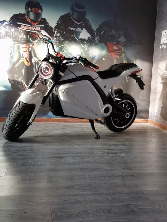 E5   前后14寸  天使轮胎  简单大方