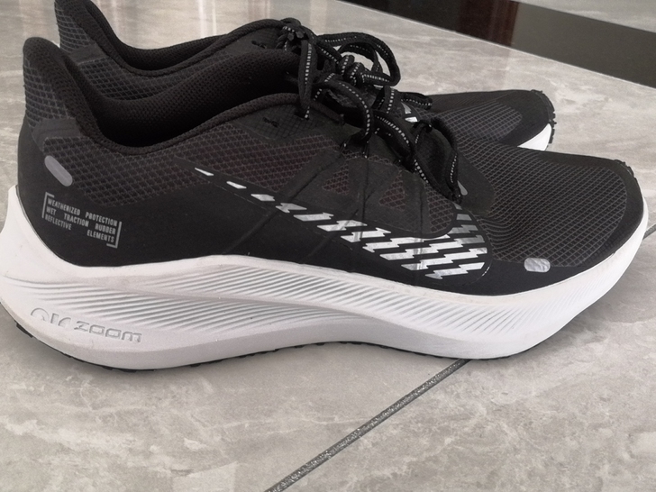 耐克鞋男Nike Zoom Winflo ...