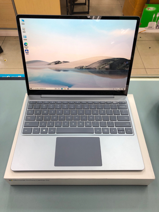 微软Surface Laptop Go冰晶...