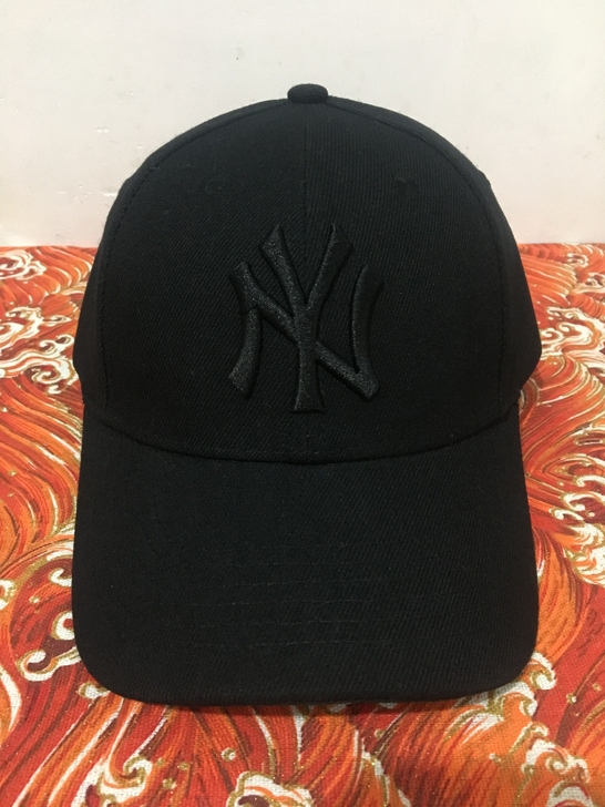 个人闲置mlb 帽子ny棒球帽，男女同款，去韩国旅游的时候，