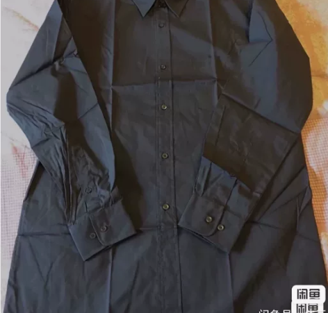 男士灰色衬衣，全新，胸围108厘米，身长7...