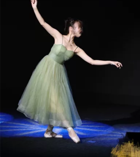 婚纱影楼旅拍主题服装 INS风绿色森系日系...