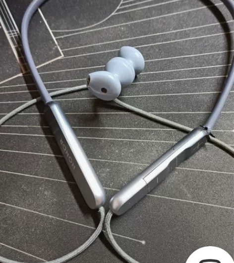 荣耀xsport pro蓝牙耳机 带盒配件...