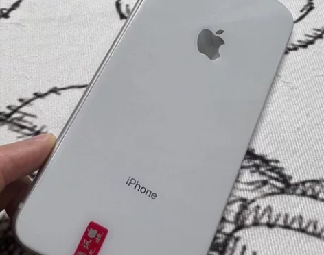 出，二手苹果8Plus， 64g  有指纹...