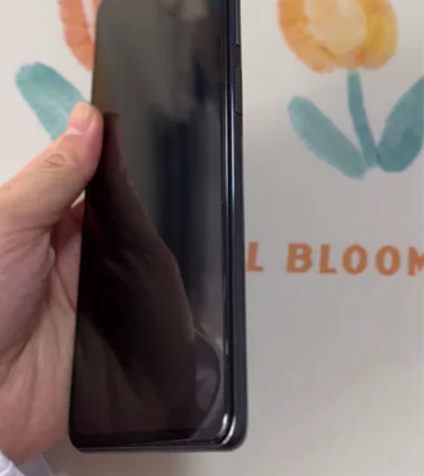 红米k40pro,8128,屏幕细微划痕,...