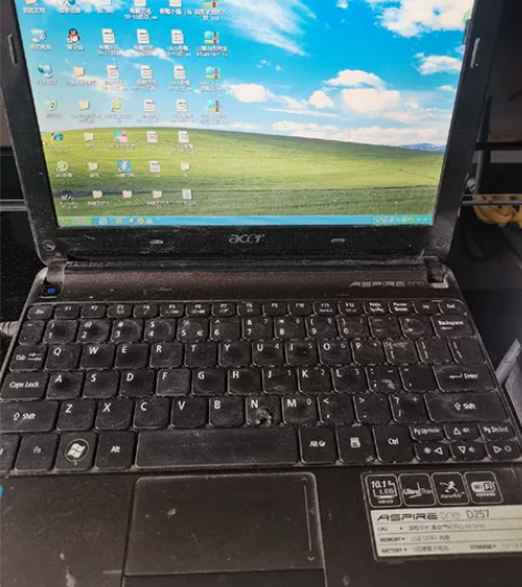 宏基，小笔记本电脑，功能正常运行， 感兴趣...