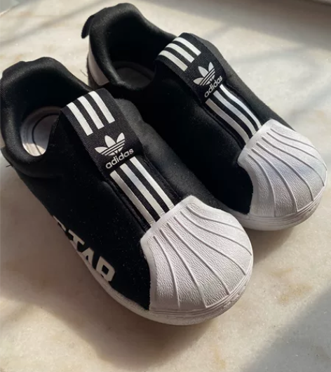 阿迪达斯儿童贝壳10K内长16厘米，阿迪的...