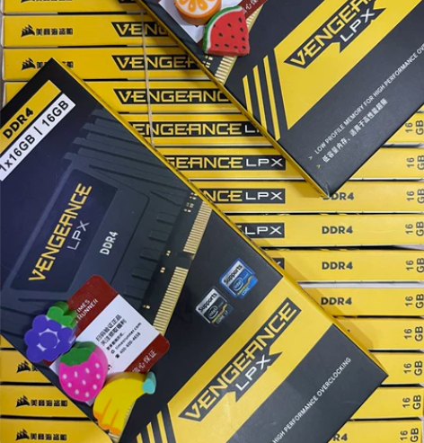 全新海盗船 DDR4 16G 3200台式...