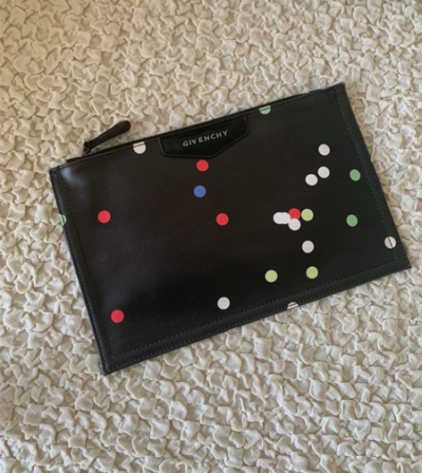 人字纹手拿包 黑色波点 朋友送的，全新未使...