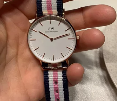 DW手表 官网购入 买回来没带几次 就成新...