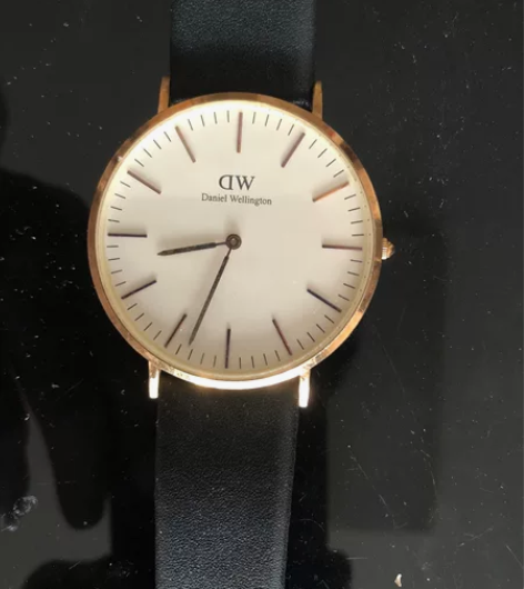 DW男手表,戴过几次,后面吃灰了。500买...