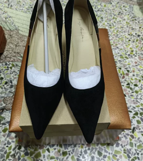 全新品牌38码数单鞋，包邮30元，不退不换...