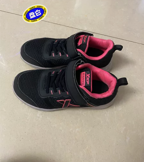 特步XTEP女童中童舒适运动鞋 7-8成新...