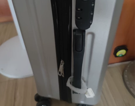 登机箱 8成新 爽快来 感兴趣的话点“我想...