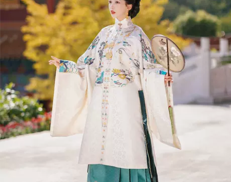 池夏 山海:风华引明制立领长袄马面裙织金妆...