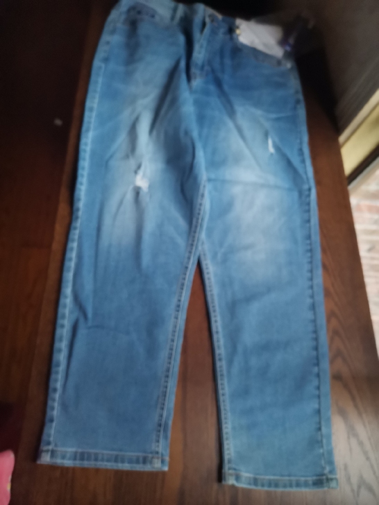 森马，男士33码牛仔裤腰围82，裤长97....