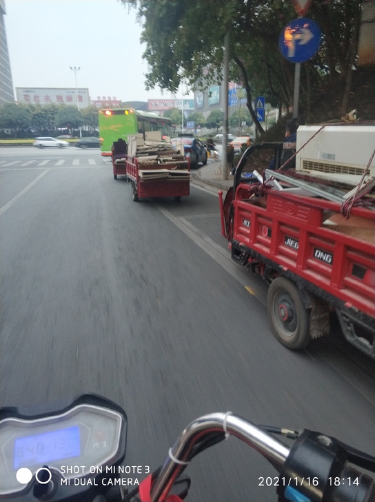 三轮车队.承接搬家，装卸车工.垃圾清运.一...