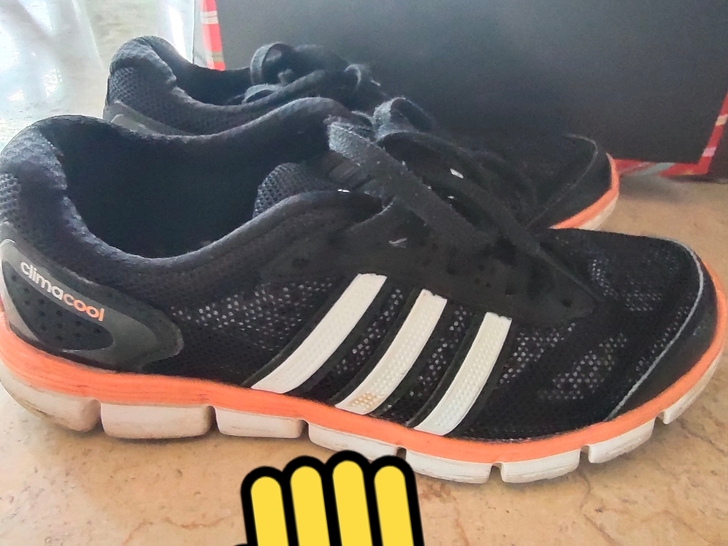 买成八百多，Adidas的，穿过十几次吧，...
