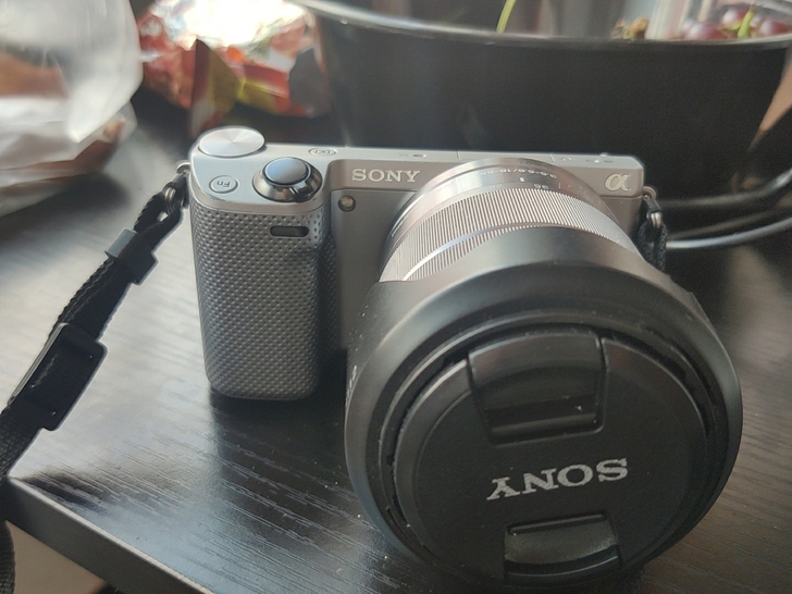 索尼nex5r微单套机，配原装18-55自...