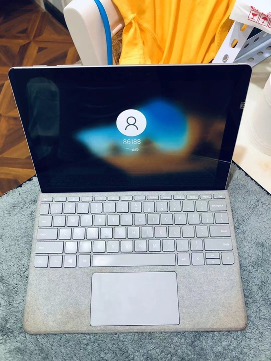 微软surface go 4+64g平板电...