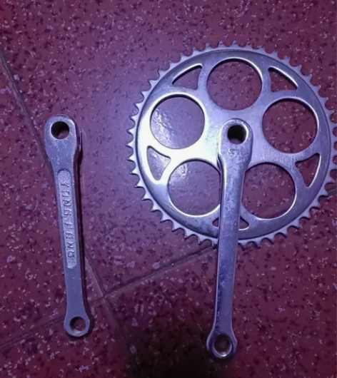 飞鸽自行车轮盘，老的型号26 感兴趣的话点...