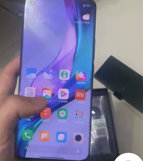 小米11ultra 12+256内存，外观...