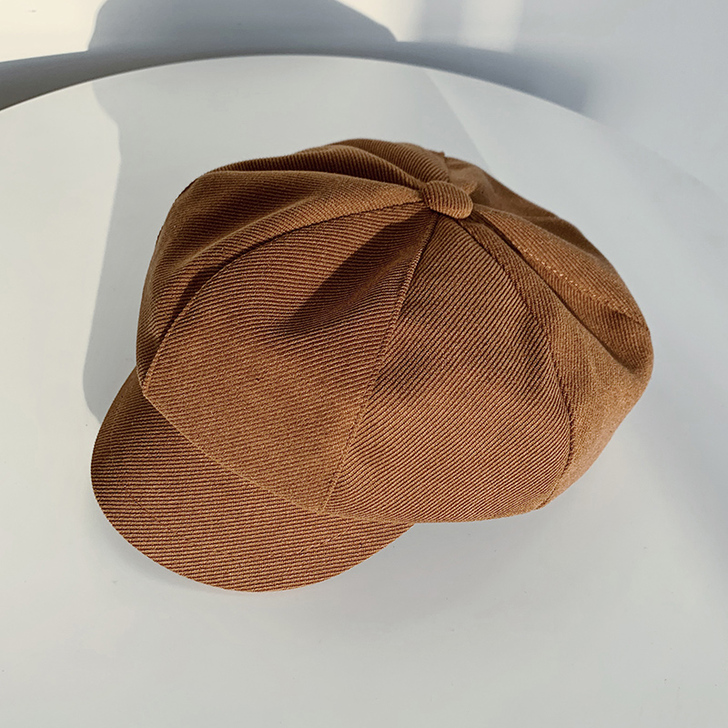 柚子天空 帽子只戴过一次，不喜欢戴帽子所以...