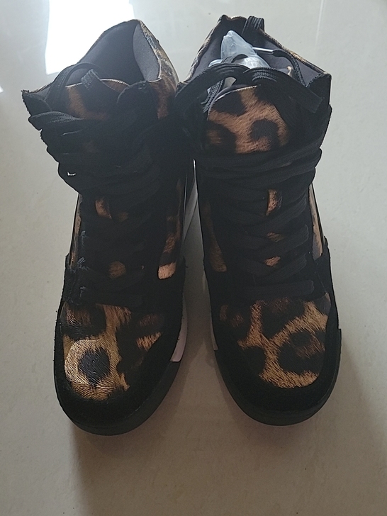 全新戈美其内增高鞋38码专柜入包邮