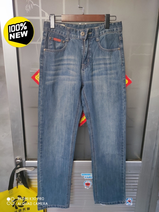 全新带吊牌男士牛仔裤，布料好，有弹力，余一条29码，