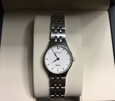 飞亚达超薄女士石英手表 该表走时非常准确，...