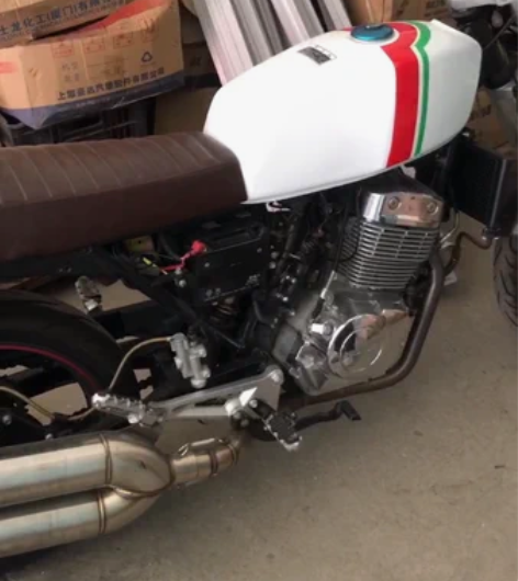 全新库存复古摩托车 力帆双缸250发货机 ...