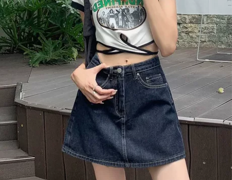 牛仔短裙A字裙裙裤 M码穿过一次，腰围大了...