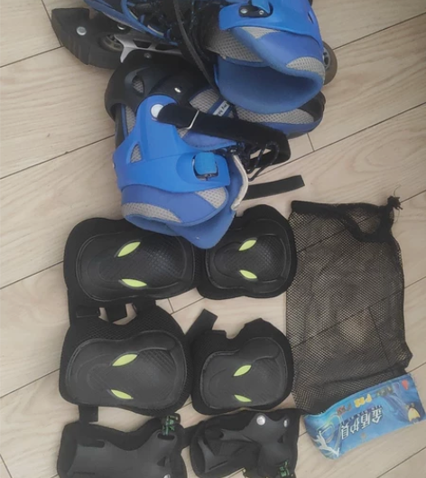 捷豹 品牌旱冰鞋 穿过几次 成人 可调节...