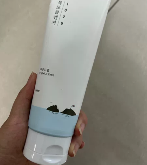 韩国ROUNDLAB独岛洗面奶氨基酸保湿控...