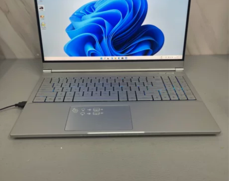 机械革命umi pro3 I7 11代 3...