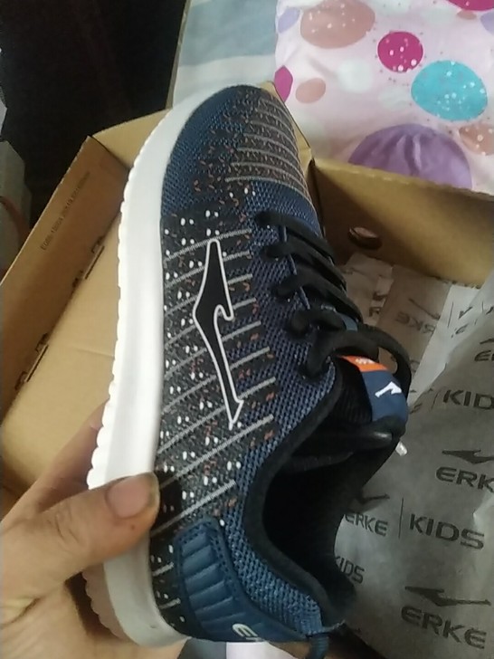 鸿星尔克34##amp；radic；