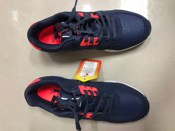 乔丹运动鞋女款