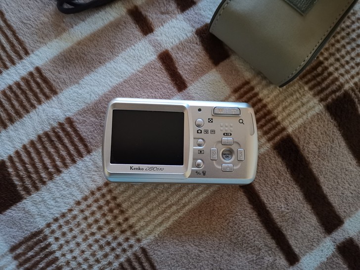 全新日本数码相机,老物件,朋友再日本送我的...