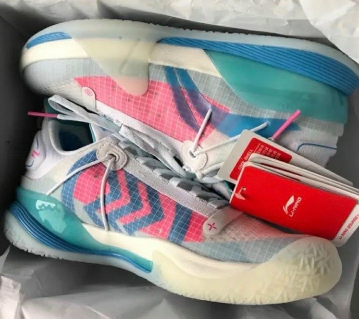 李宁闪击7篮球鞋 低帮无瑕疵 全新配色码数全