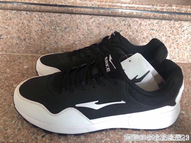 鸿星尔克运动男鞋41码，全新断码特价不讲价