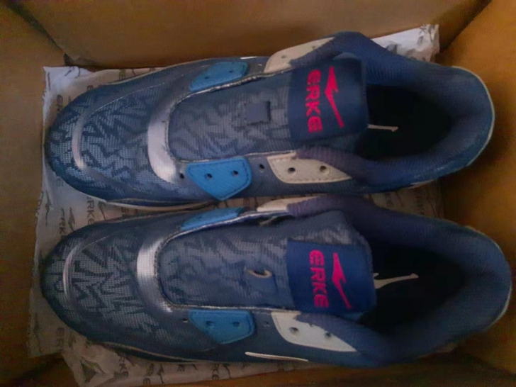 erke/鸿星尔克跑步鞋 ，穿过几次 9成...