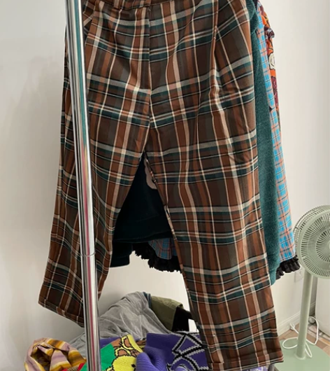 复古啦绿格纹九分萝卜裤 裤型修身显腿瘦 半...